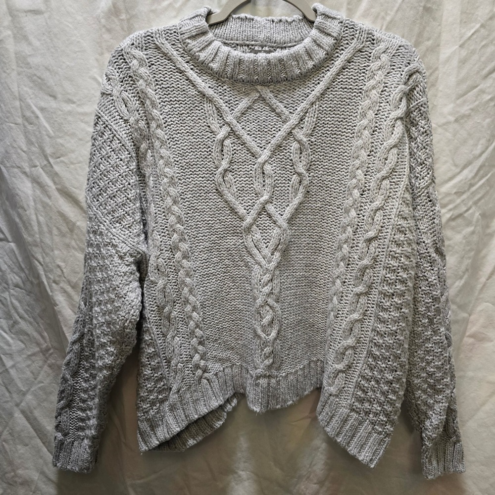 Aerie Knit Sweater Women's Medium Gray Cable Knit Cozy Pullover Crewneck Relaxed